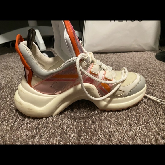 LV sneakers - Picture 3 of 10